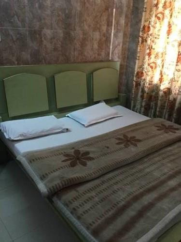 Hotel Grant Deluxe Meerut Pokój zdjęcie