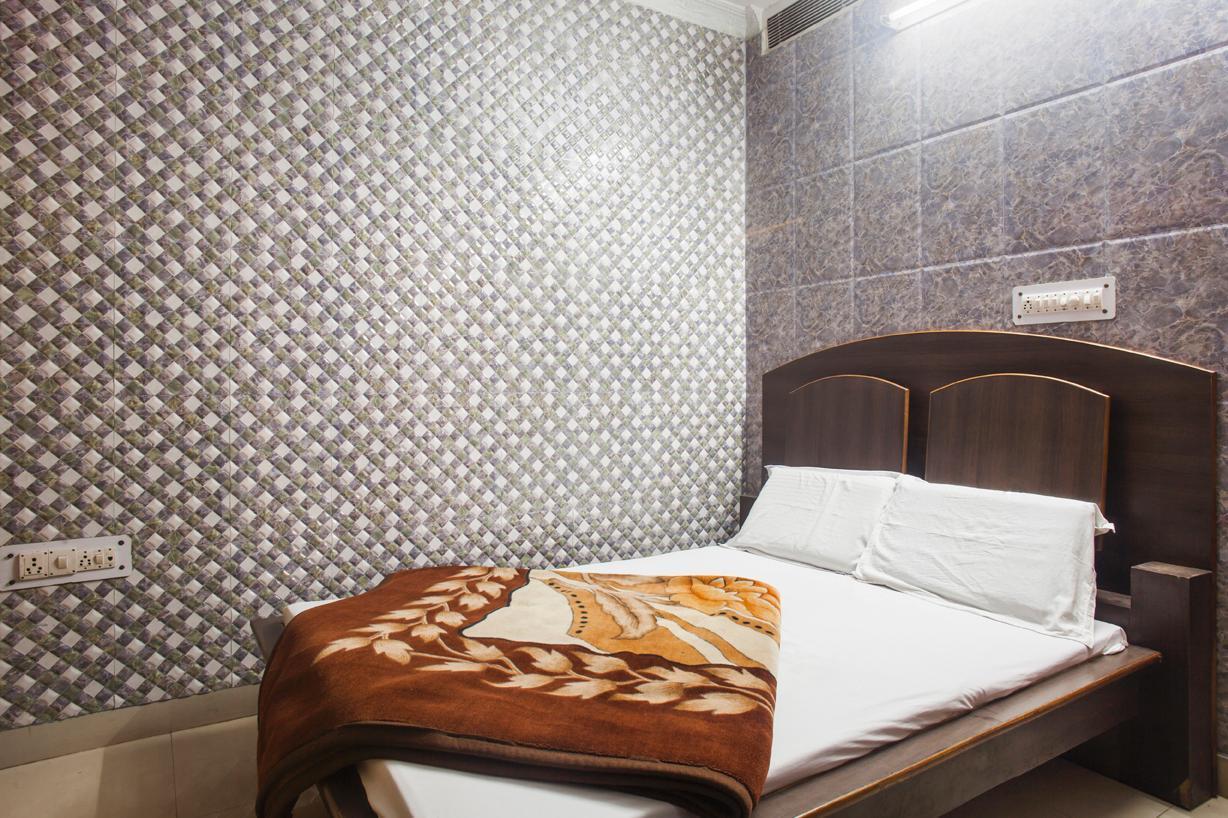 Hotel Grant Deluxe Meerut Zewnętrze zdjęcie