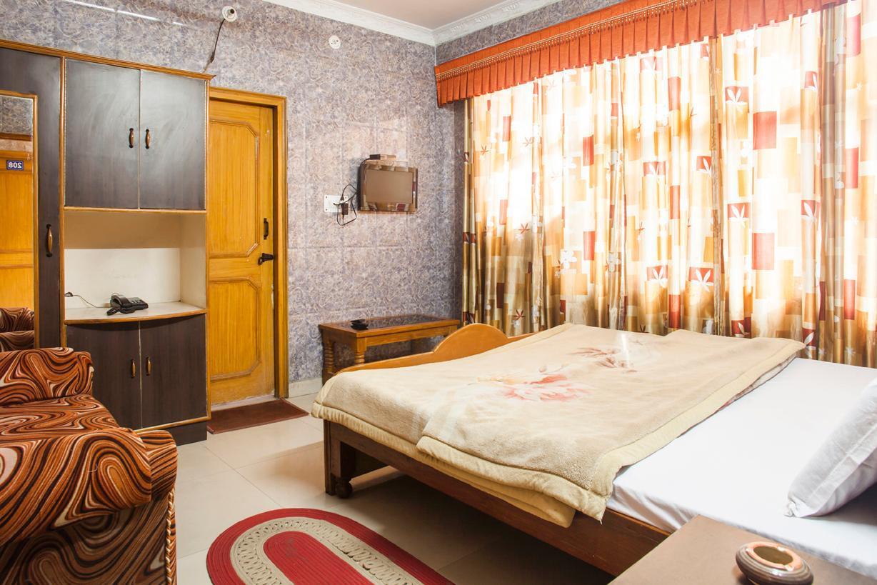 Hotel Grant Deluxe Meerut Zewnętrze zdjęcie