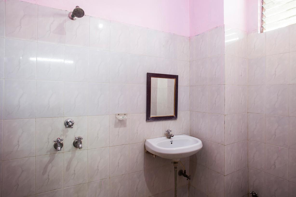 Hotel Grant Deluxe Meerut Pokój zdjęcie
